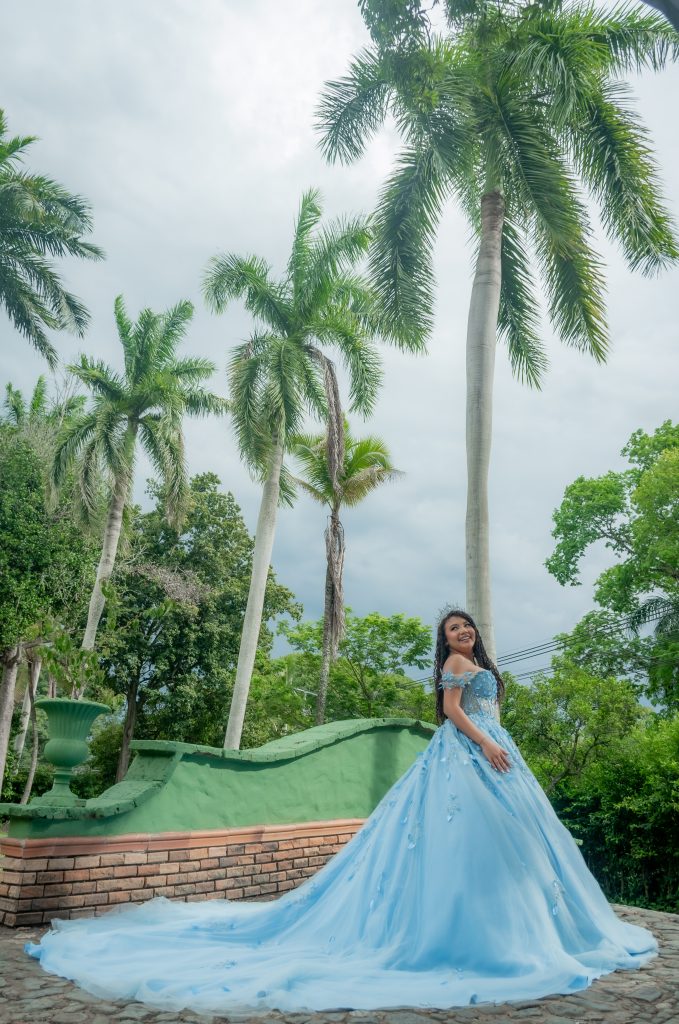 fotografía quince años
sesión fotos 15 Medellín
fotógrafo de quinceañeras Antioquia
estudio para quinceañeras
quinceaños
fotos de quince